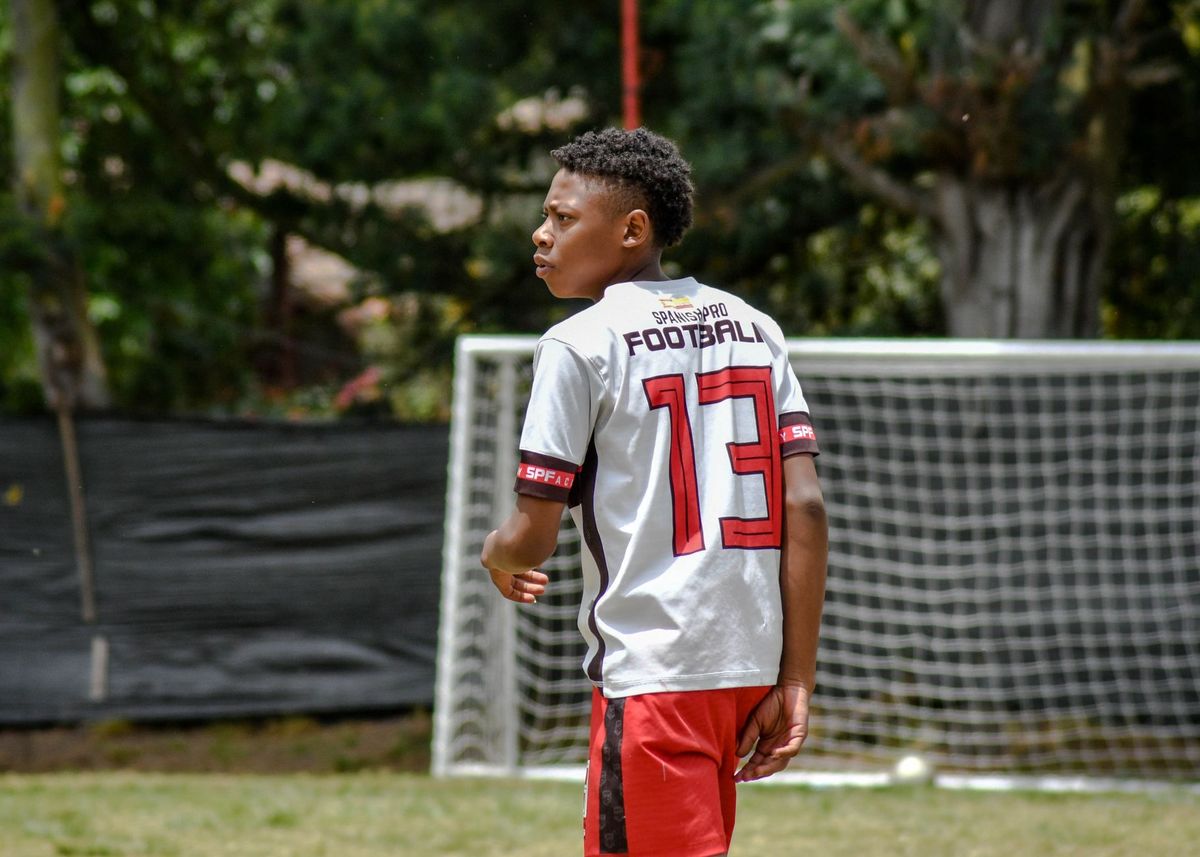 Arsenal Confirms Signing of Prospect Phoenix Blayney