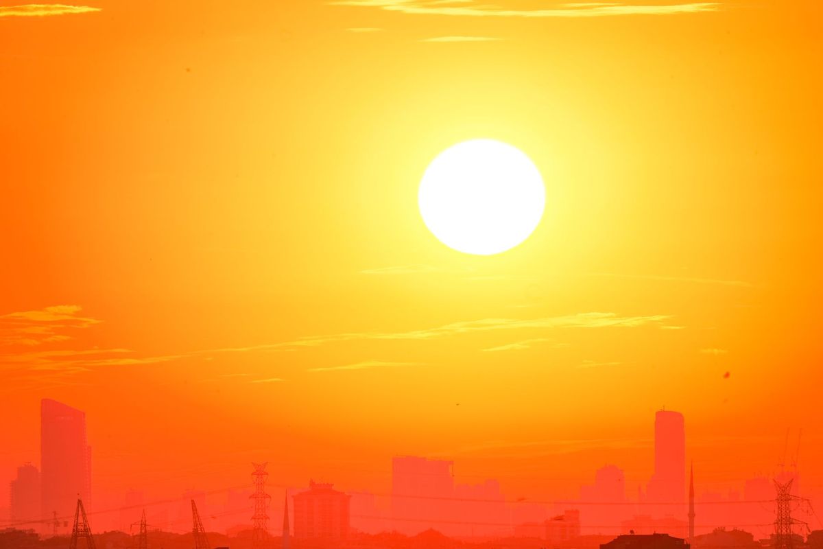 Ukraine Braces for Weekend Heatwave up to +32°C