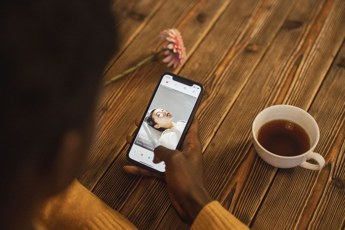 Bumble Scraps 'Women-First' Chat Rule: Manchester Impact