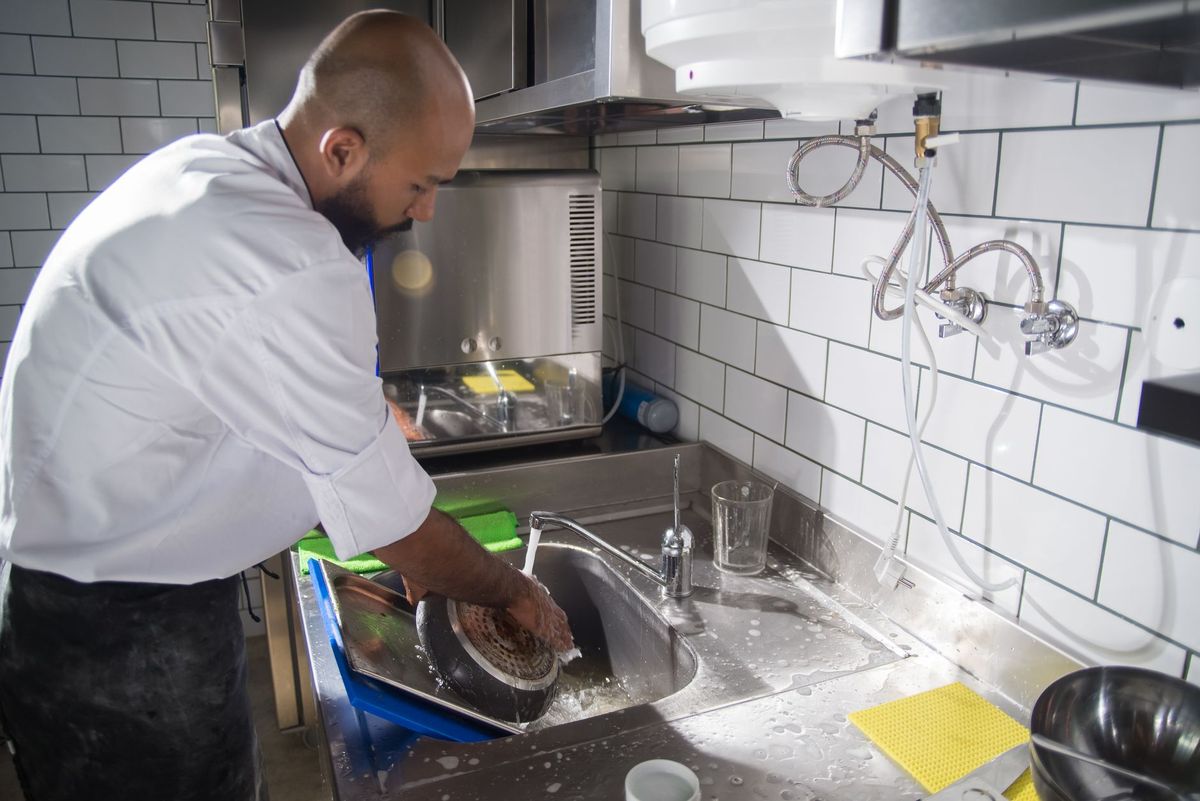 Food Safety Dept. Boosts Hygiene Checks at Colleges