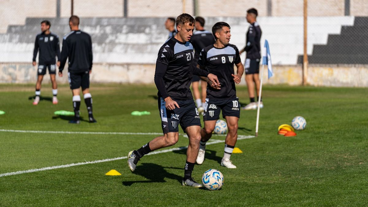 Newcastle Pursue Benfica's Amar Dedic in Transfer Deal