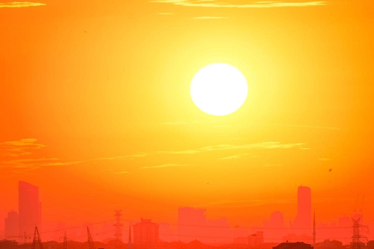 Ukraine Braces for Weekend Heatwave up to +32°C