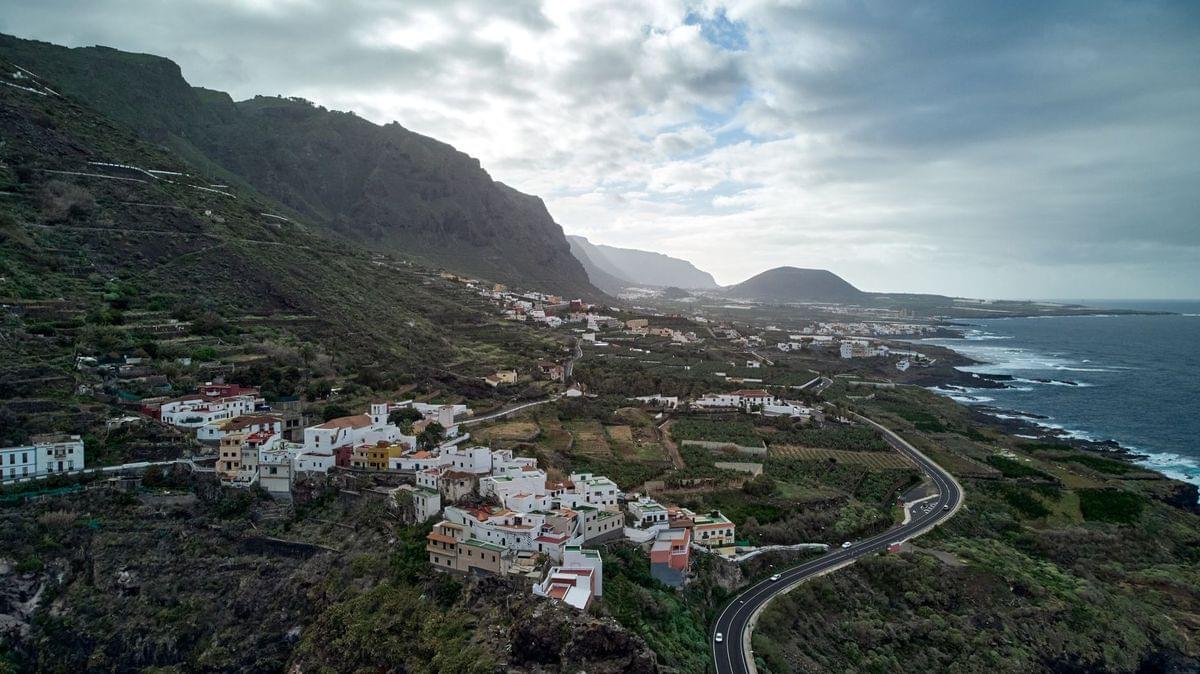 Dani Olmo's Spanish Connections Explored