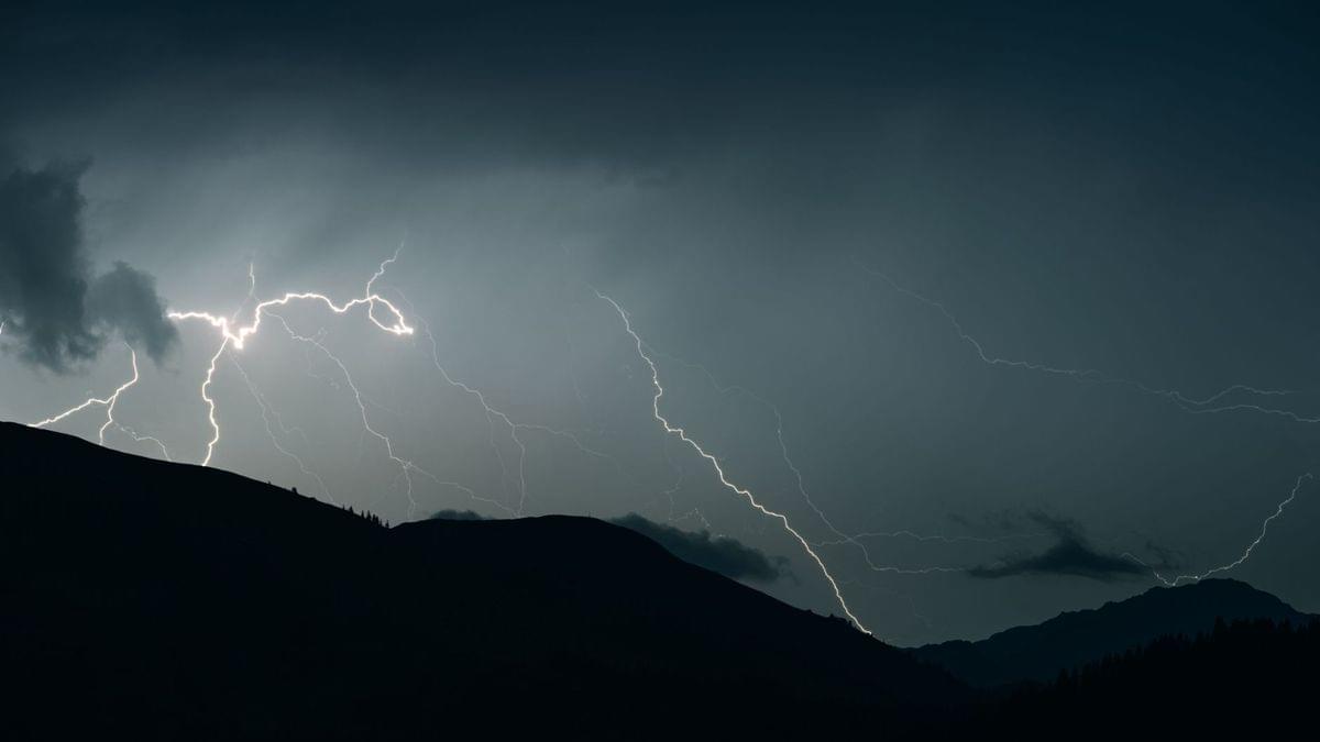 Ukraine Braces for Weather Shifts, Thunderstorms Expected